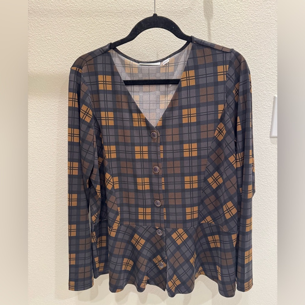 Susan Graver Plaid Button-Up Women's v neck Top loose peplum size large